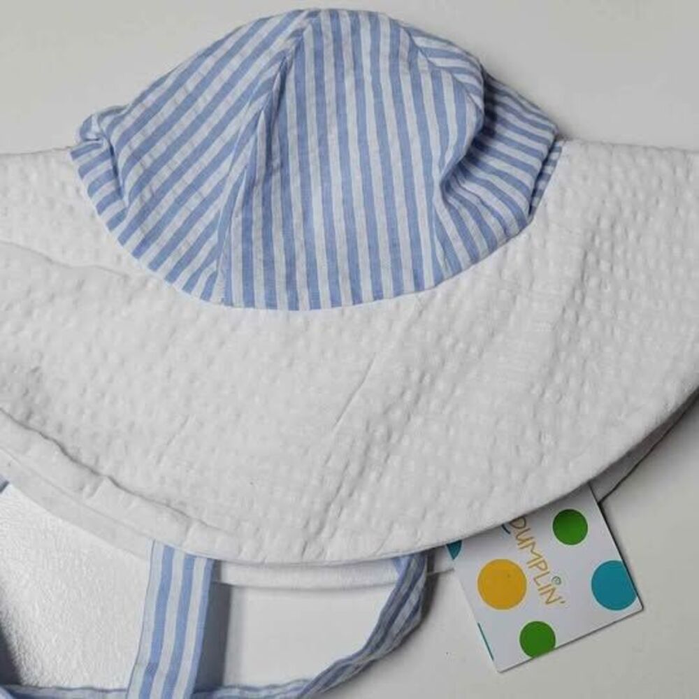 Sugar Dumplin' 9 Month Blue and white Seersucker Sun Bonnet Hat NWT